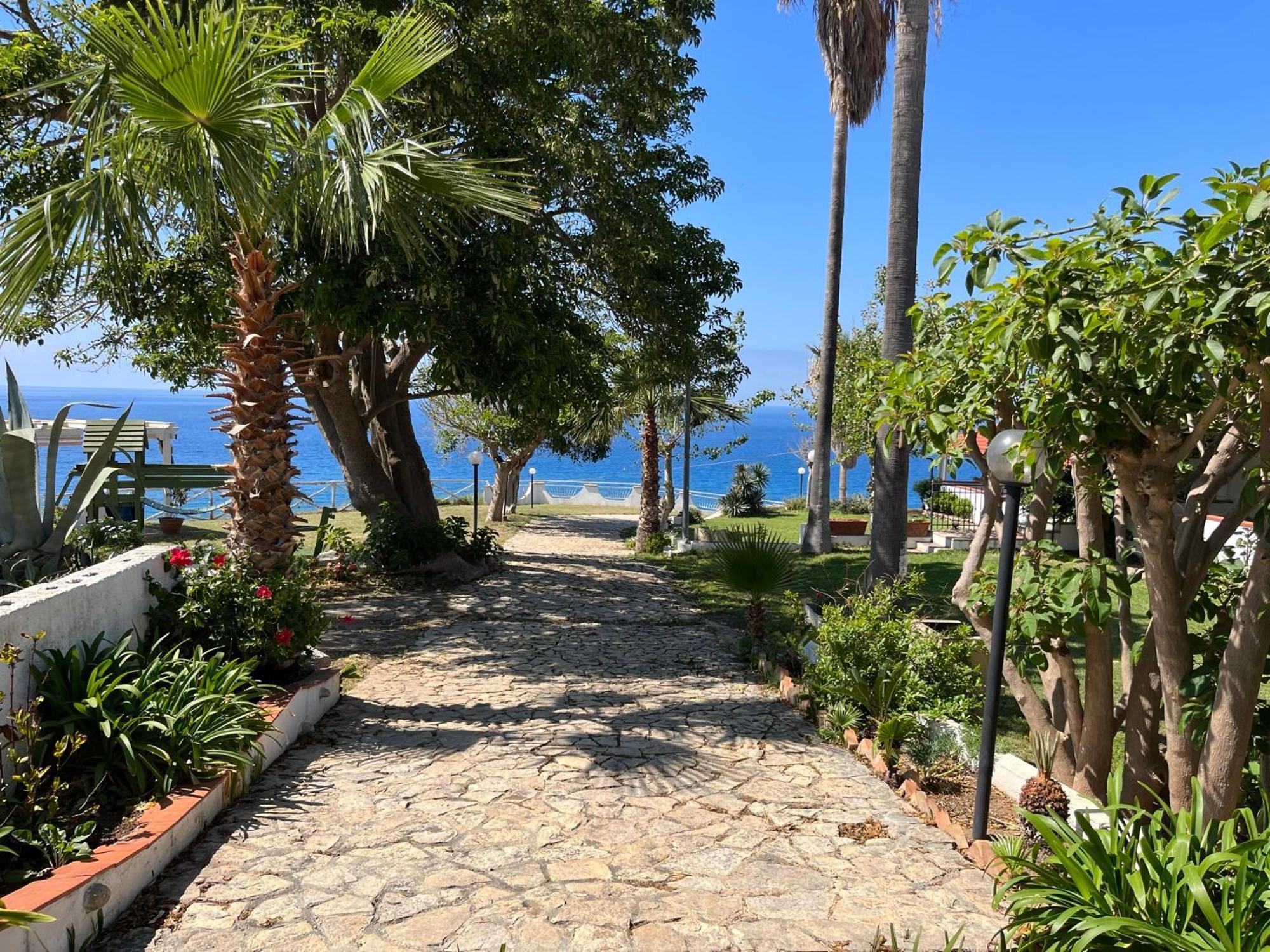 Residence Araba Fenice Tropea Zewnętrze zdjęcie